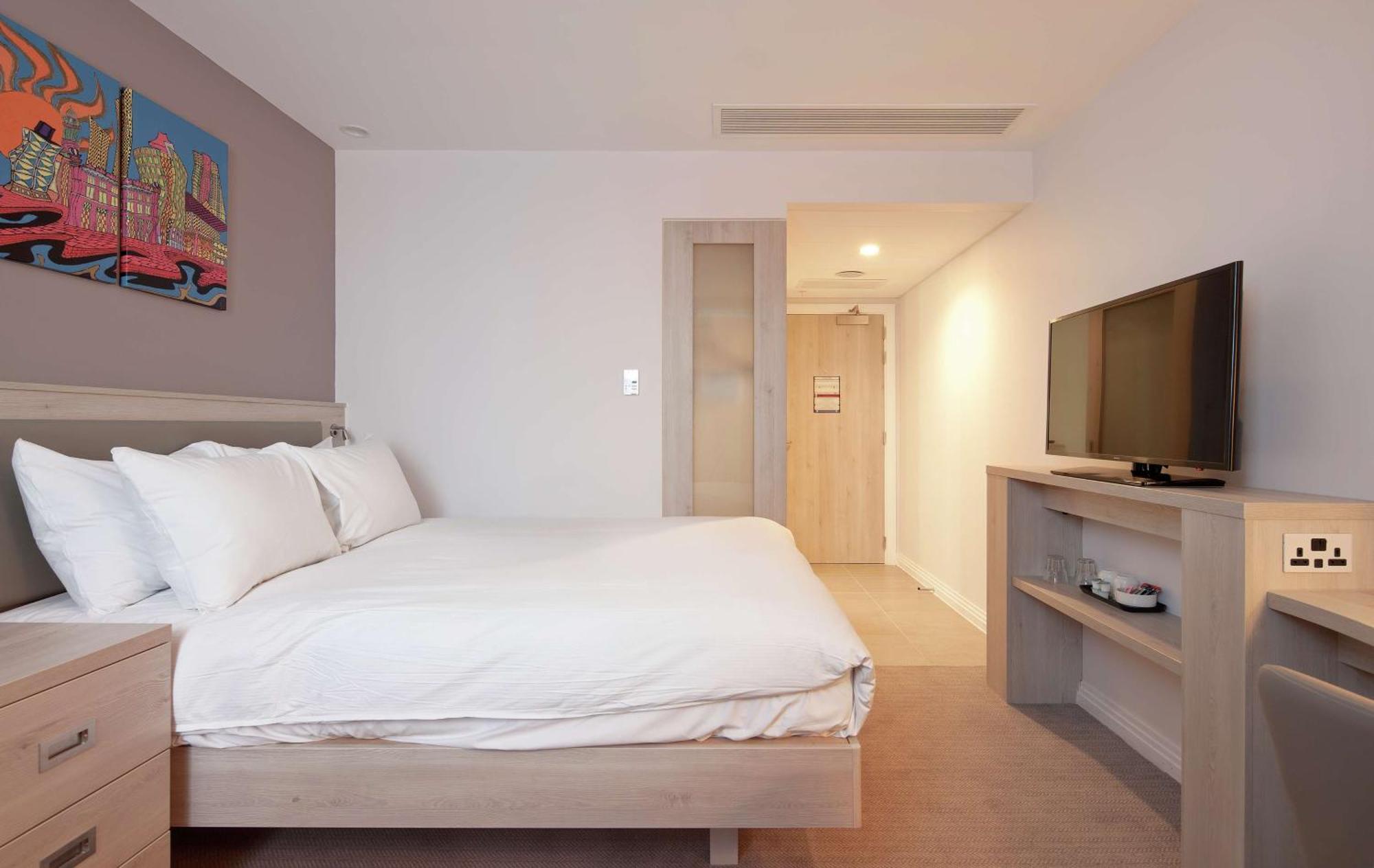 Hampton By Hilton Leeds City Centre Exterior photo
